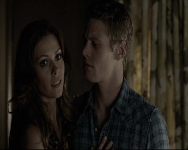 VampireDiariesWorld-dot-org_5x05MontersBall-deletedscenes2451.jpg