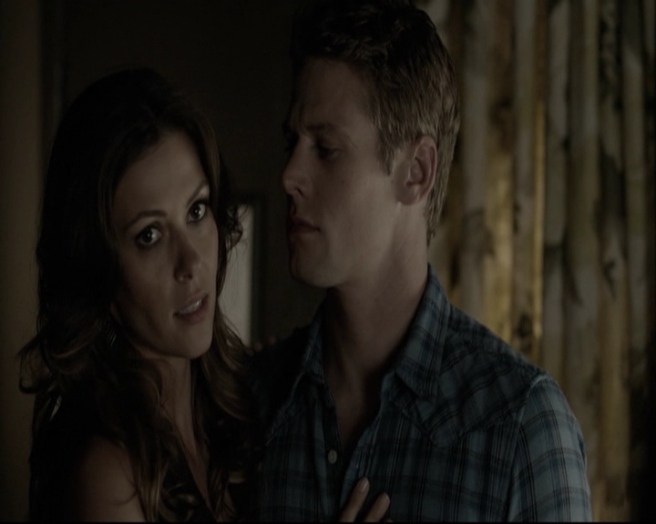 VampireDiariesWorld-dot-org_5x05MontersBall-deletedscenes2452.jpg