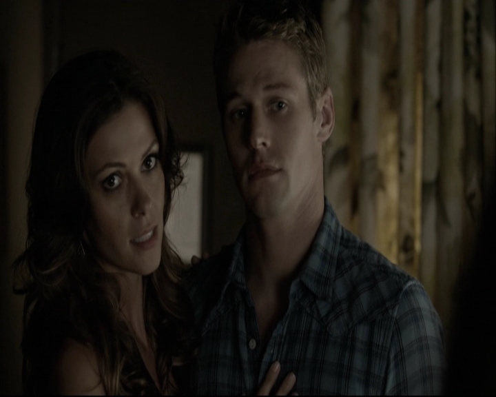 VampireDiariesWorld-dot-org_5x05MontersBall-deletedscenes2453.jpg