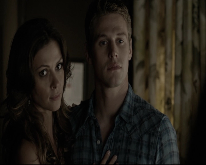 VampireDiariesWorld-dot-org_5x05MontersBall-deletedscenes2454.jpg
