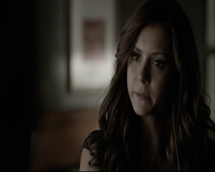 VampireDiariesWorld-dot-org_5x05MontersBall-deletedscenes2464.jpg