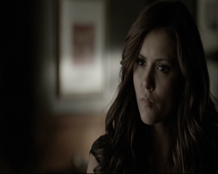 VampireDiariesWorld-dot-org_5x05MontersBall-deletedscenes2466.jpg