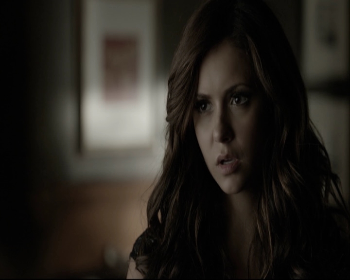 VampireDiariesWorld-dot-org_5x05MontersBall-deletedscenes2468.jpg