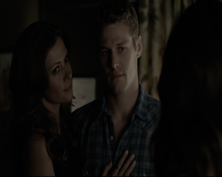 VampireDiariesWorld-dot-org_5x05MontersBall-deletedscenes2471.jpg