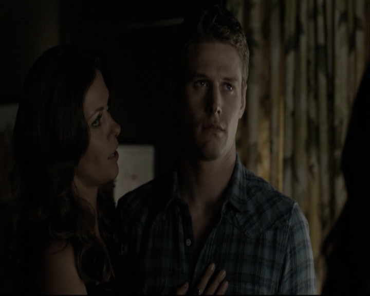 VampireDiariesWorld-dot-org_5x05MontersBall-deletedscenes2479.jpg