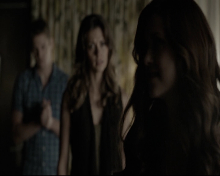 VampireDiariesWorld-dot-org_5x05MontersBall-deletedscenes2499.jpg