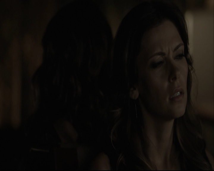 VampireDiariesWorld-dot-org_5x05MontersBall-deletedscenes2539.jpg
