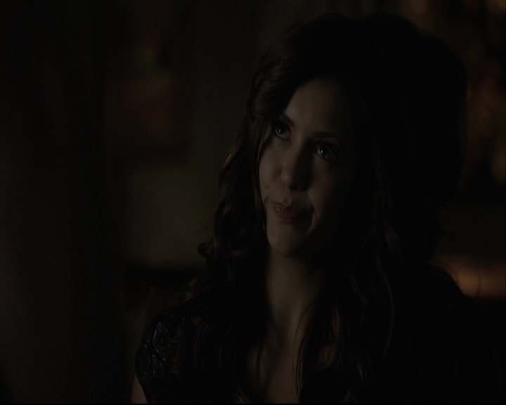 VampireDiariesWorld-dot-org_5x05MontersBall-deletedscenes2589.jpg