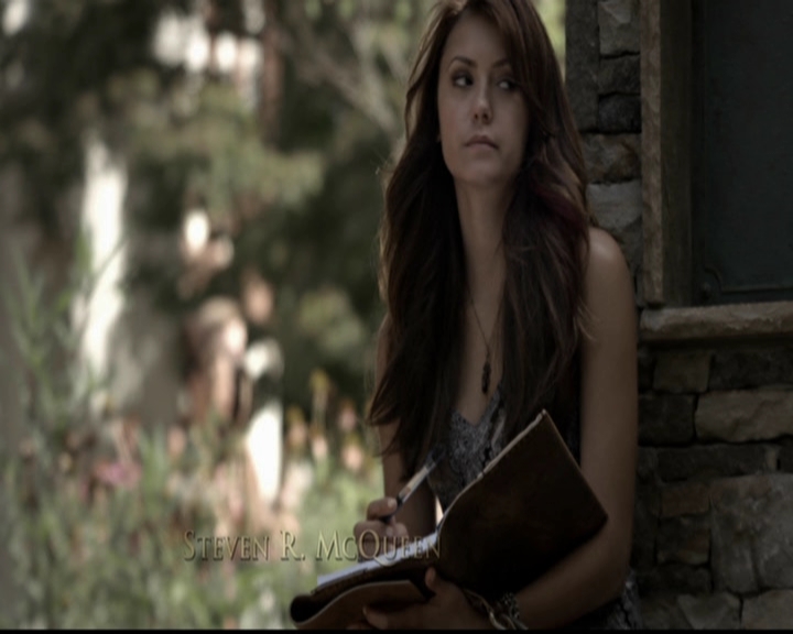 VampireDiariesWorld-dot-org_5x05MontersBall0138.jpg