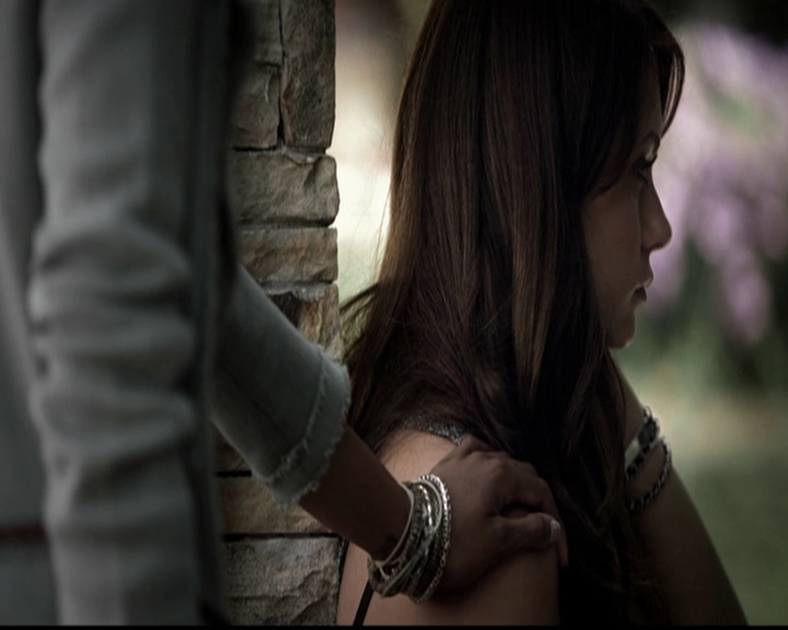 VampireDiariesWorld-dot-org_5x05MontersBall0200.jpg