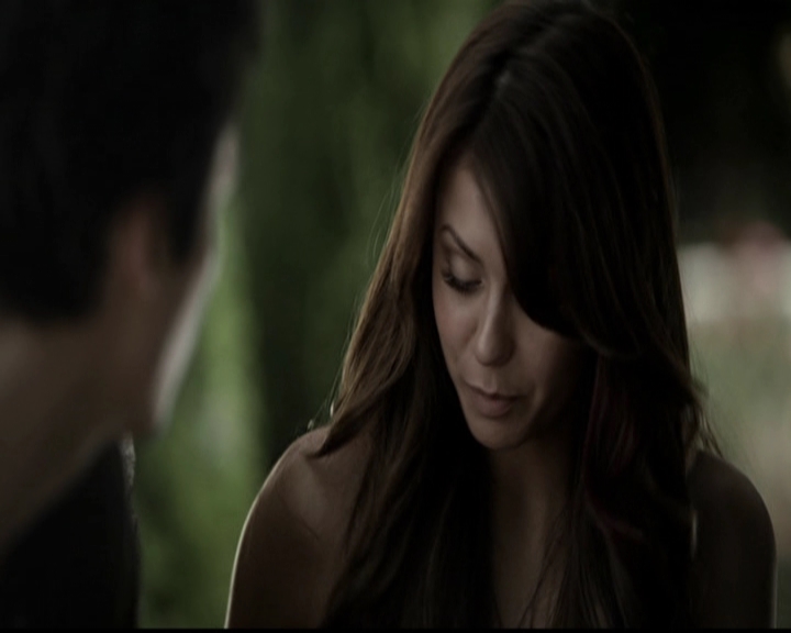 VampireDiariesWorld-dot-org_5x05MontersBall0228.jpg