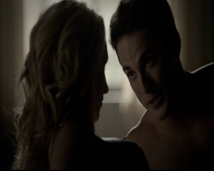 VampireDiariesWorld-dot-org_5x05MontersBall0268.jpg