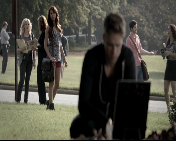 VampireDiariesWorld-dot-org_5x05MontersBall0307.jpg
