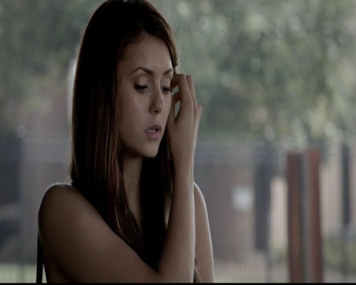 VampireDiariesWorld-dot-org_5x05MontersBall0330.jpg