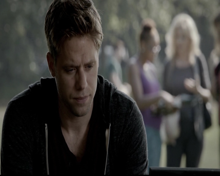 VampireDiariesWorld-dot-org_5x05MontersBall0333.jpg