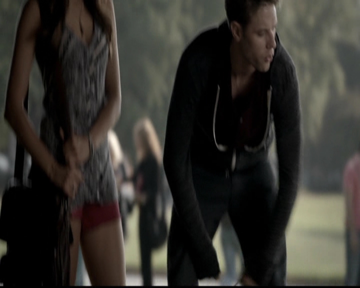 VampireDiariesWorld-dot-org_5x05MontersBall0341.jpg