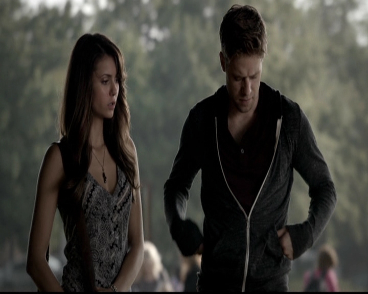 VampireDiariesWorld-dot-org_5x05MontersBall0343.jpg