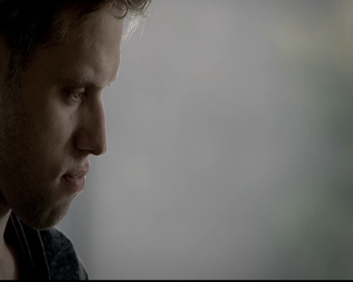 VampireDiariesWorld-dot-org_5x05MontersBall0367.jpg