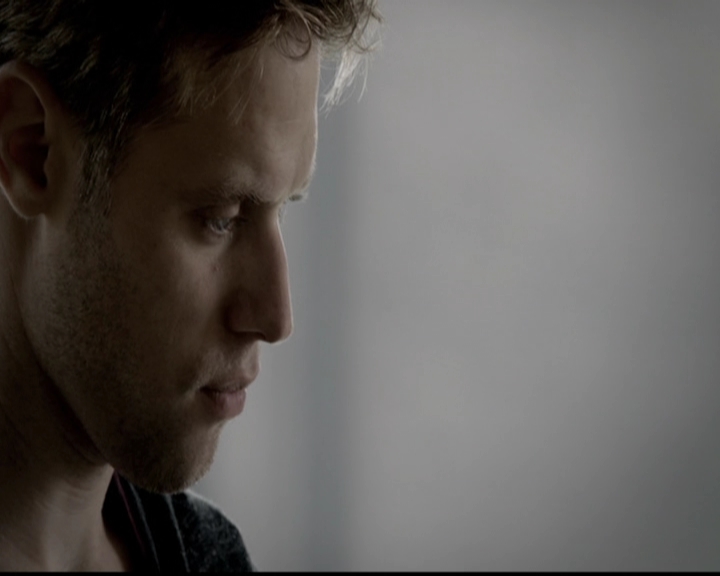 VampireDiariesWorld-dot-org_5x05MontersBall0368.jpg