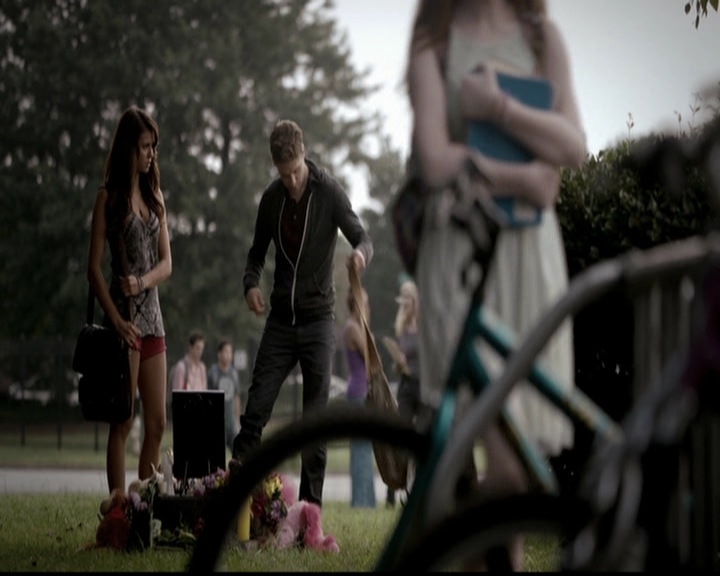 VampireDiariesWorld-dot-org_5x05MontersBall0372.jpg
