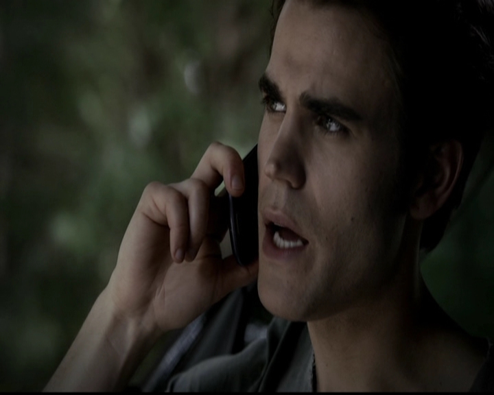 VampireDiariesWorld-dot-org_5x05MontersBall0409.jpg