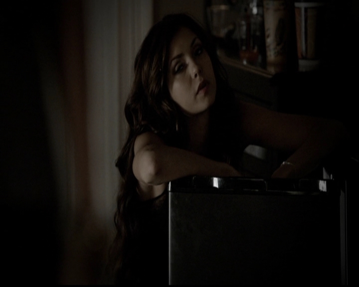VampireDiariesWorld-dot-org_5x05MontersBall0436.jpg