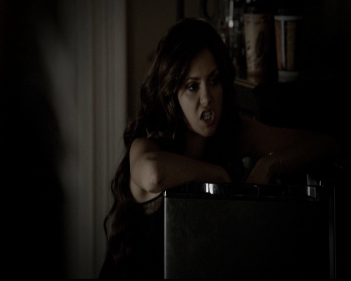 VampireDiariesWorld-dot-org_5x05MontersBall0441.jpg