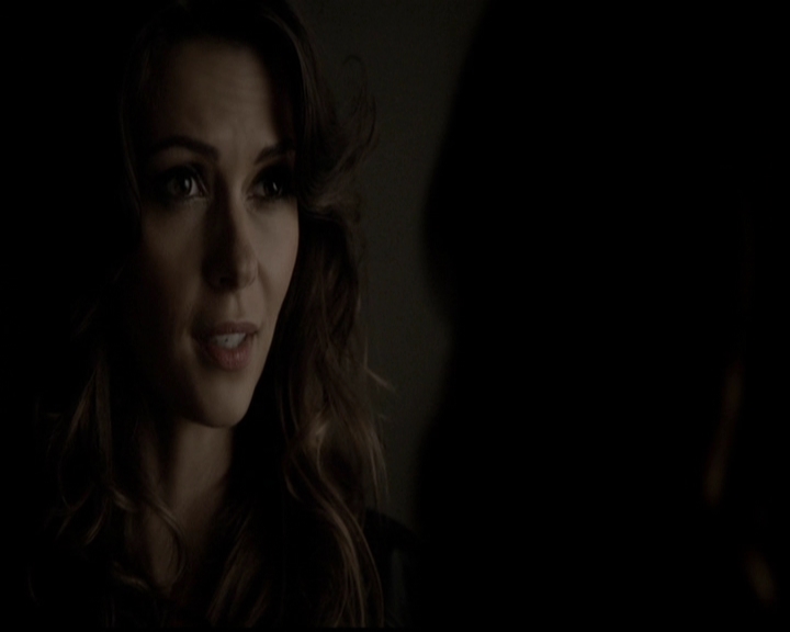 VampireDiariesWorld-dot-org_5x05MontersBall0461.jpg