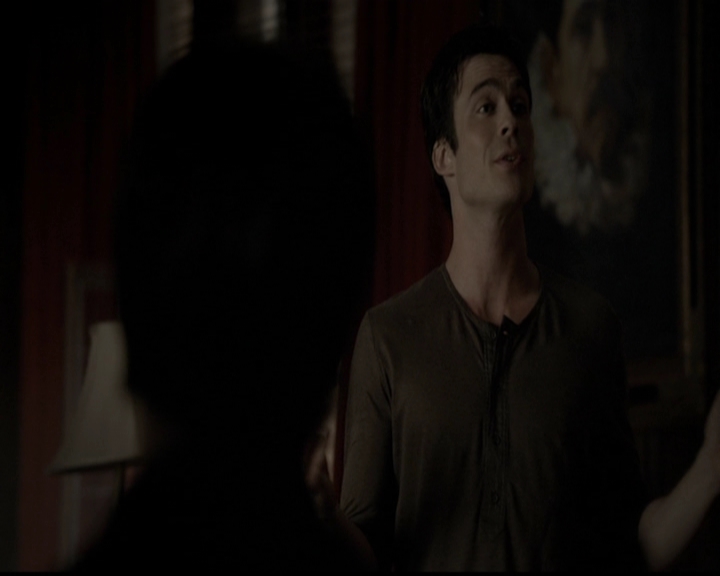 VampireDiariesWorld-dot-org_5x05MontersBall0490.jpg