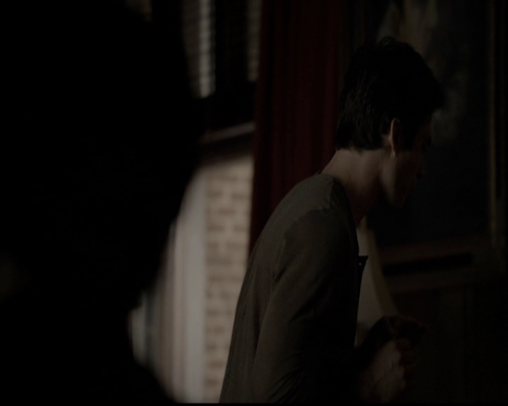 VampireDiariesWorld-dot-org_5x05MontersBall0497.jpg
