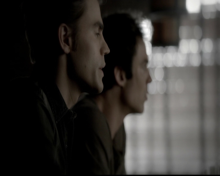 VampireDiariesWorld-dot-org_5x05MontersBall0522.jpg