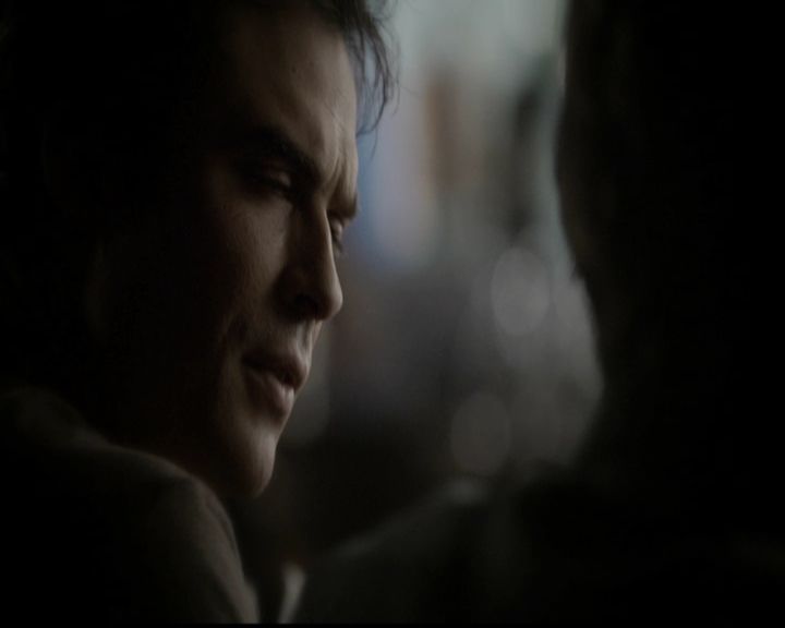 VampireDiariesWorld-dot-org_5x05MontersBall0543.jpg
