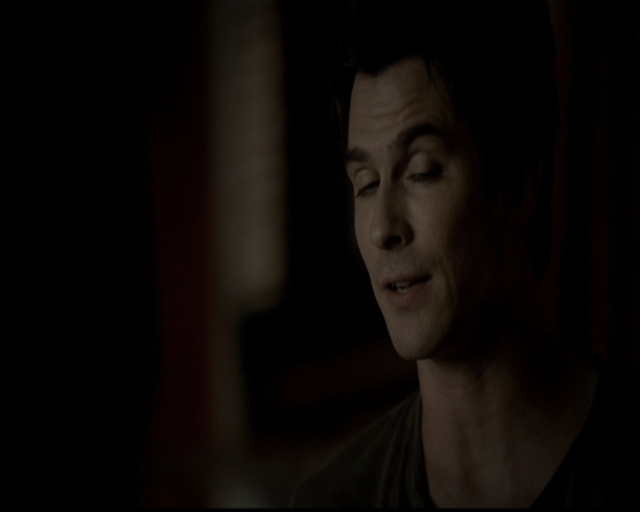 VampireDiariesWorld-dot-org_5x05MontersBall0548.jpg