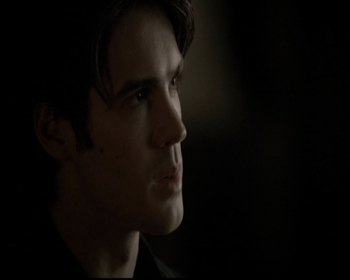 VampireDiariesWorld-dot-org_5x05MontersBall0554.jpg