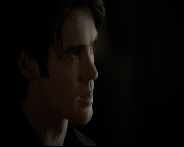 VampireDiariesWorld-dot-org_5x05MontersBall0555.jpg