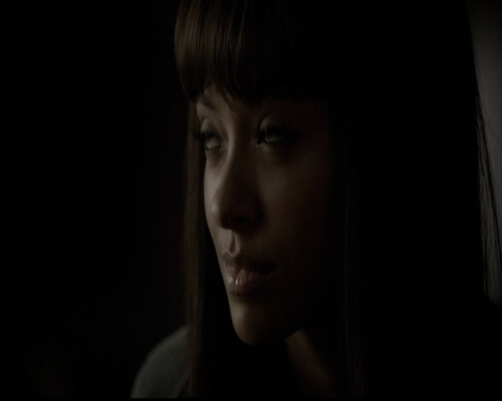 VampireDiariesWorld-dot-org_5x05MontersBall0572.jpg