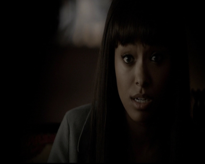VampireDiariesWorld-dot-org_5x05MontersBall0582.jpg