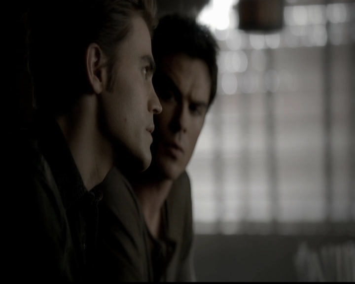 VampireDiariesWorld-dot-org_5x05MontersBall0590.jpg
