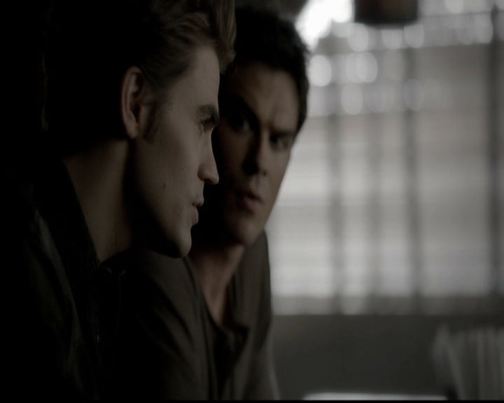 VampireDiariesWorld-dot-org_5x05MontersBall0593.jpg
