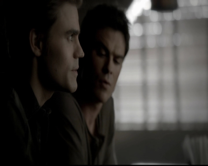 VampireDiariesWorld-dot-org_5x05MontersBall0594.jpg