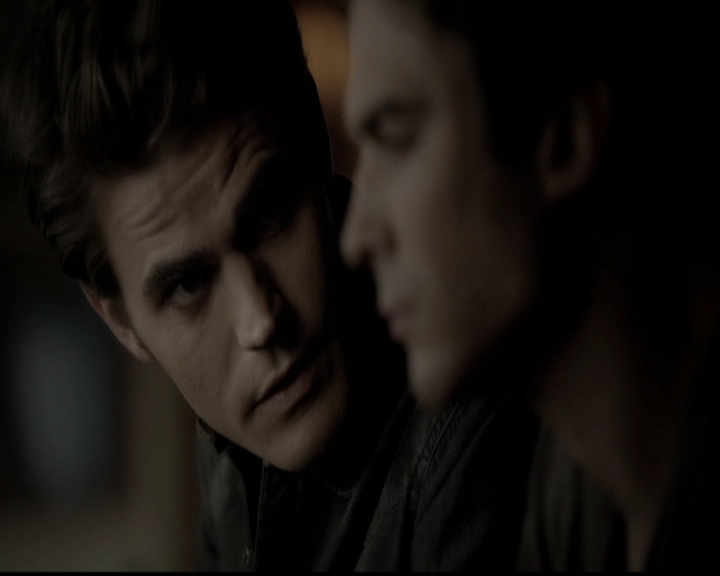 VampireDiariesWorld-dot-org_5x05MontersBall0601.jpg