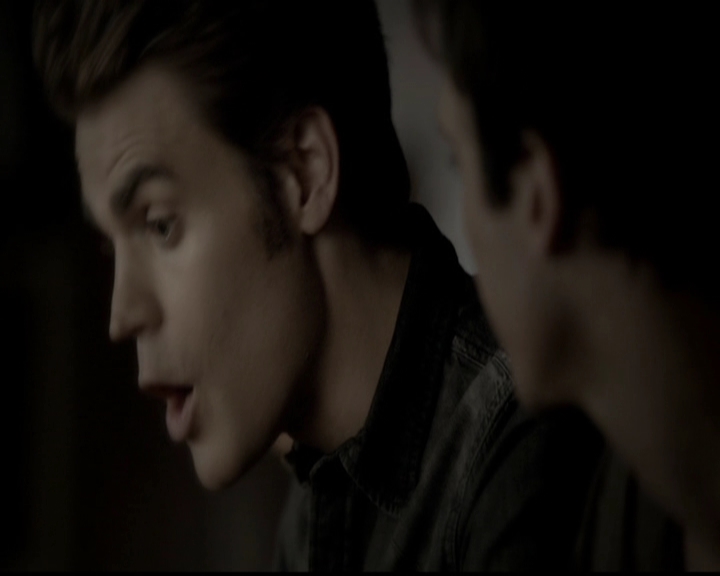VampireDiariesWorld-dot-org_5x05MontersBall0606.jpg