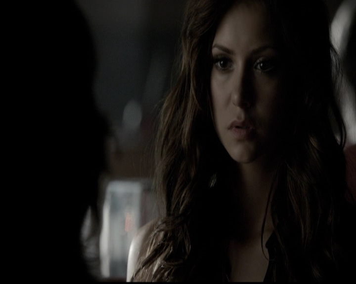 VampireDiariesWorld-dot-org_5x05MontersBall0742.jpg
