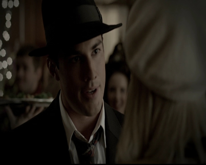 VampireDiariesWorld-dot-org_5x05MontersBall0860.jpg