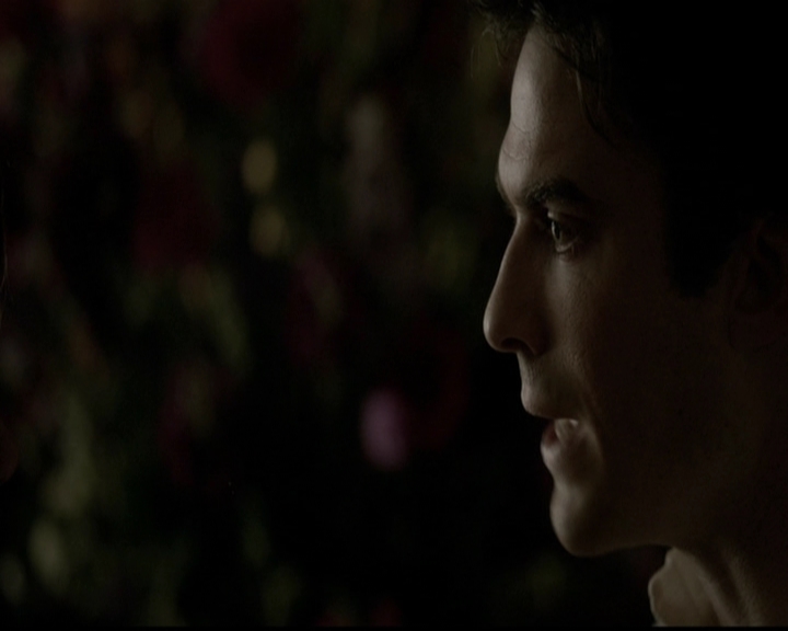 VampireDiariesWorld-dot-org_5x05MontersBall0940.jpg