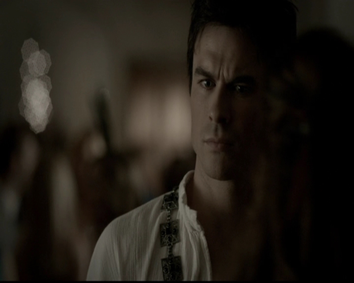 VampireDiariesWorld-dot-org_5x05MontersBall0961.jpg