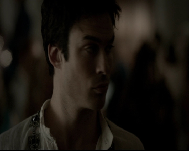 VampireDiariesWorld-dot-org_5x05MontersBall0964.jpg