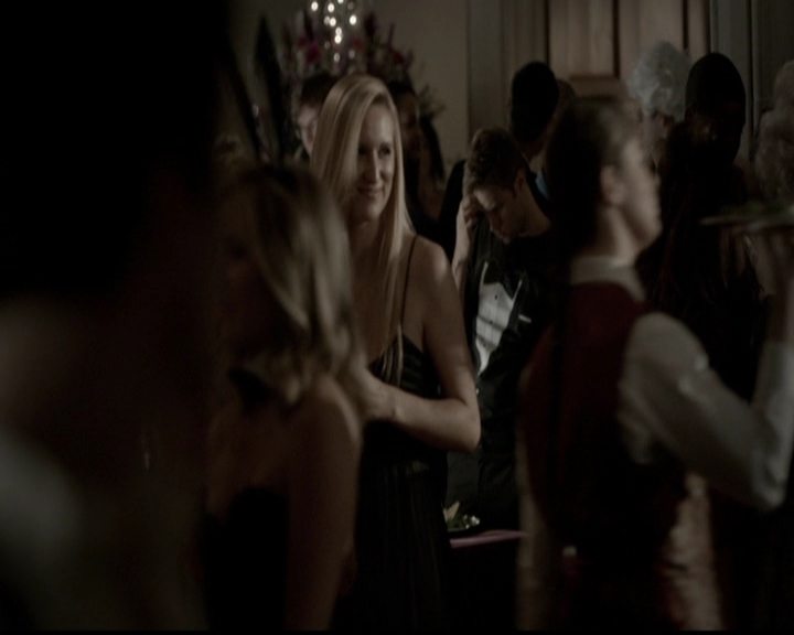 VampireDiariesWorld-dot-org_5x05MontersBall0966.jpg