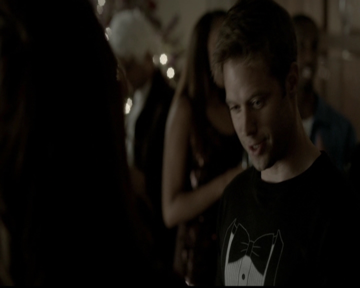 VampireDiariesWorld-dot-org_5x05MontersBall0972.jpg