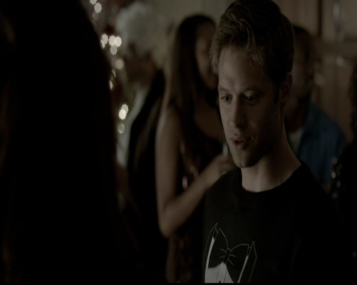 VampireDiariesWorld-dot-org_5x05MontersBall0973.jpg